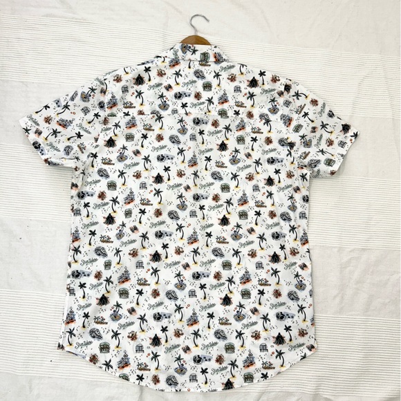 Our Universe Star Wars Vacation Woven Button-Up Hawaiian Shirt - Picture 12 of 13